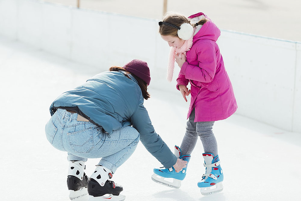 Al Parco Corolla di Milazzo arriva la pista di ghiaccio: divertimento per tutta la famiglia