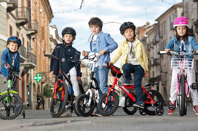 Sole, natura… e due ruote